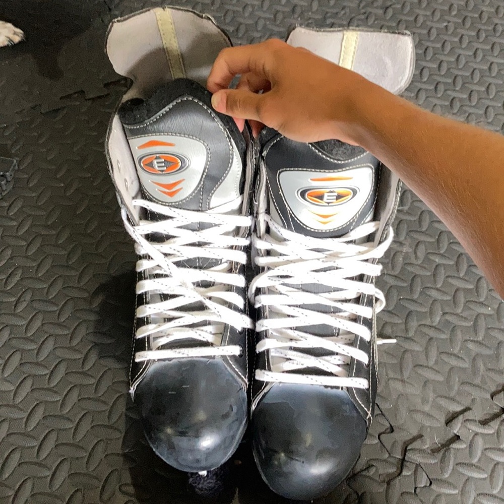 Men’s Hockey Skates